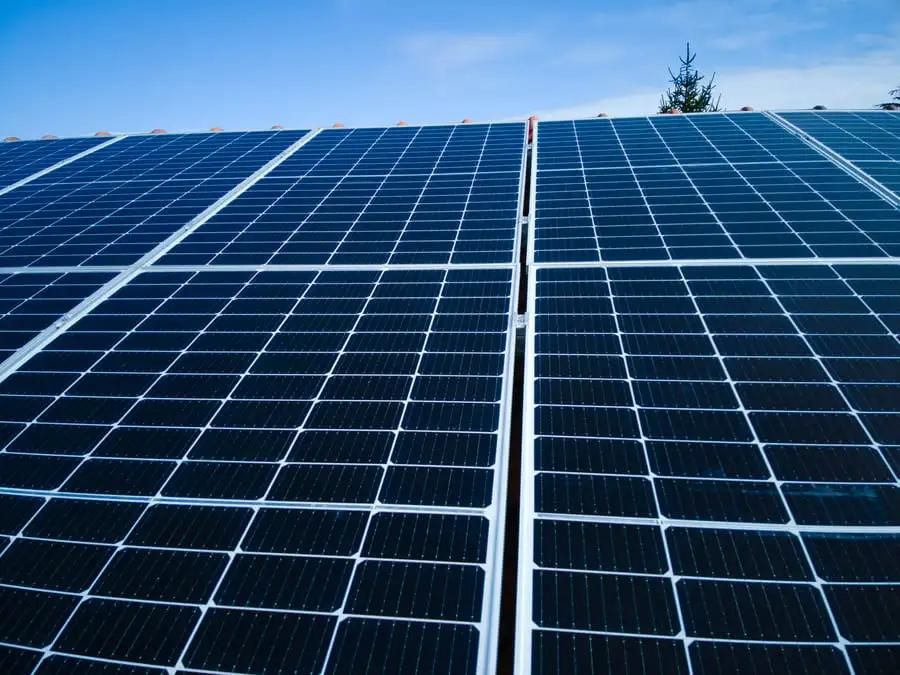 Instalação fotovoltaica pela Otovo